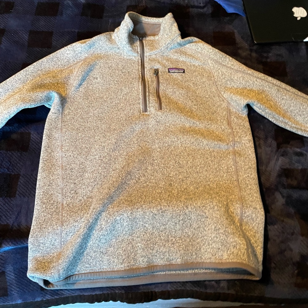 Patagonia Mens Quarter Zip size medium